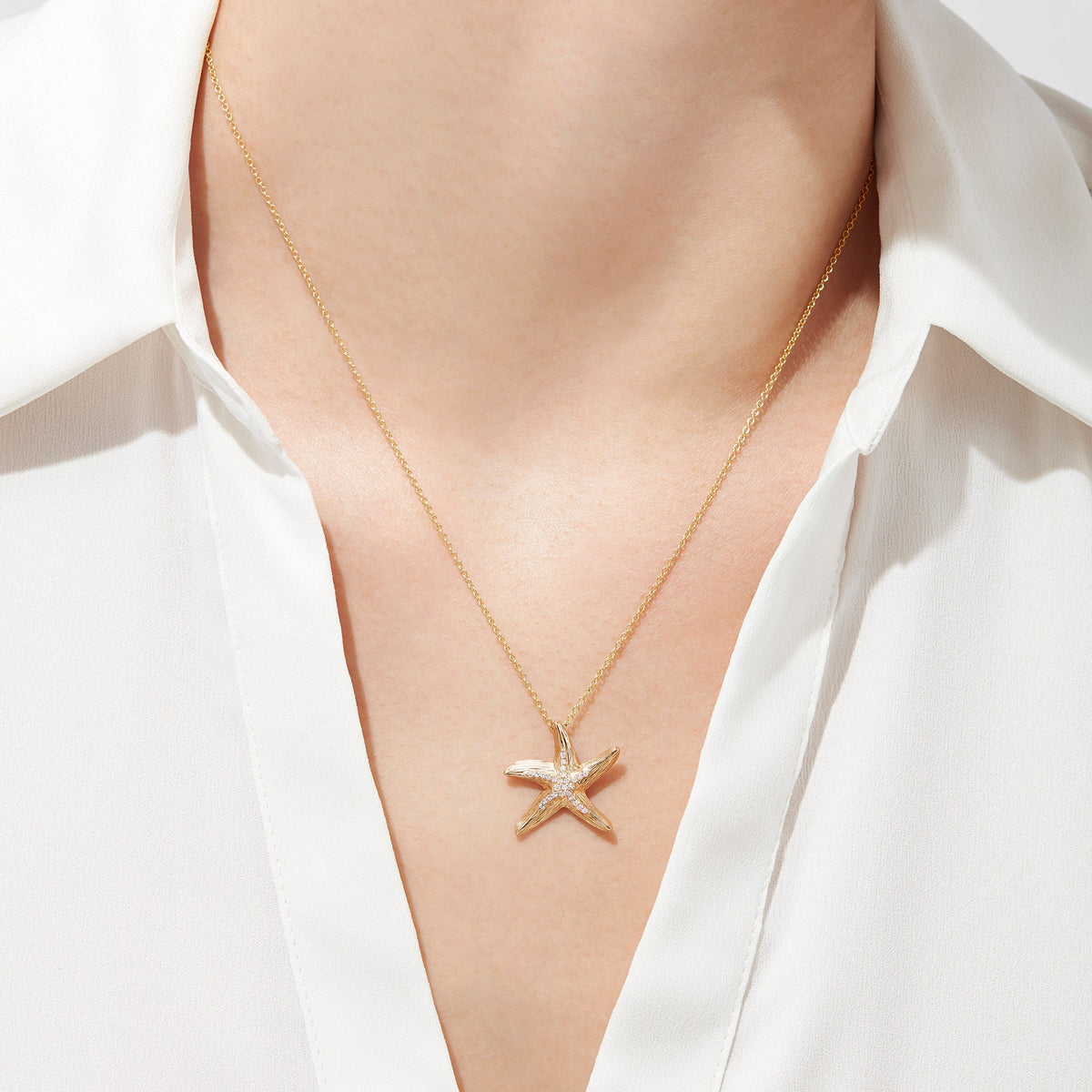 Diamond Starfish Pendant in 14K Yellow Gold, 0.13 ctw view 2