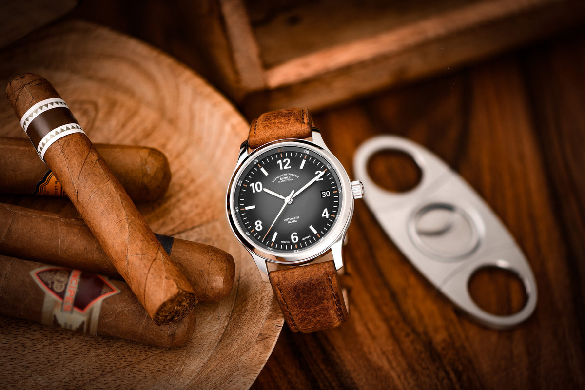 Mühle-Glashütte "Lunova Date" Automatic in SS, Black Dial