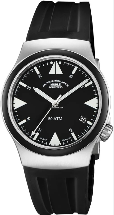 Mühle-Glashütte S.A.R. Mission-Timer TITAN with black dial, ceramic bezel and rubber strap, front view